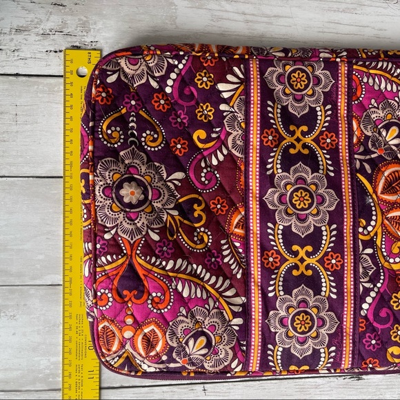 PREOWNED VERA BRADLEY ORANGE PURPLE LAPTOP ZIP AROUND CASE - Picture 2 of 5